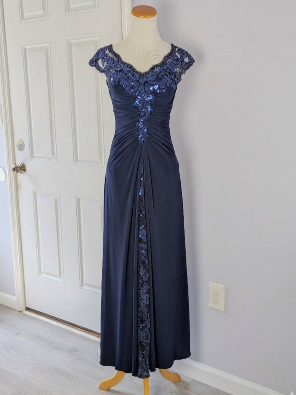JADE Couture Blue Maxi Gown Dress Sz 2 - Picture 2 of 8